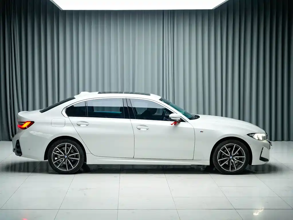 BMW 3 Series — миниатюра 4
