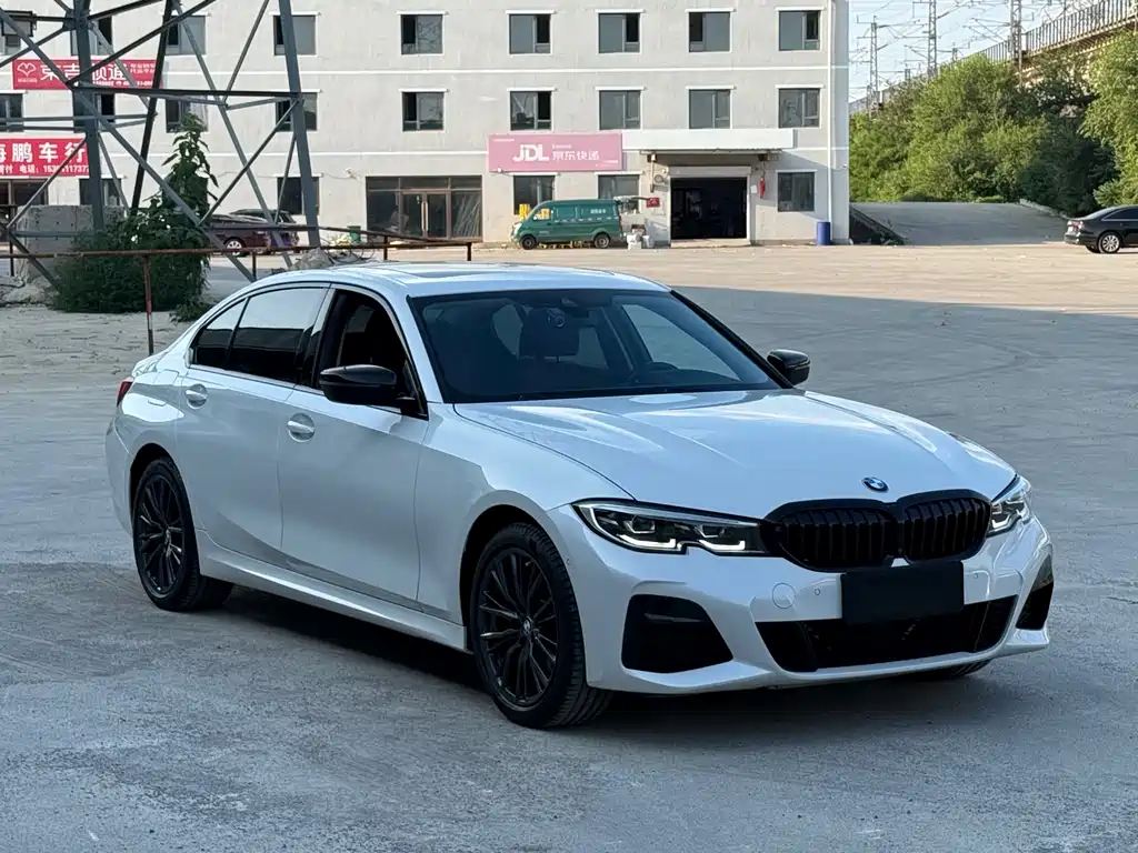 BMW 3 Series — миниатюра 3
