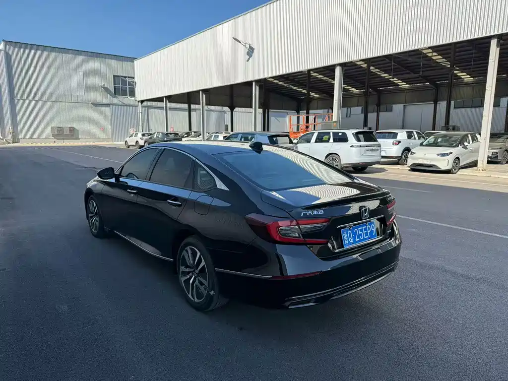 Honda Accord — миниатюра 4