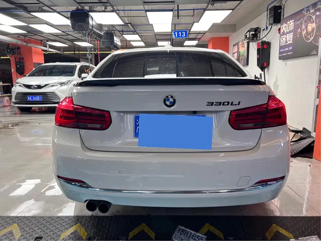 BMW 3 Series — миниатюра 13