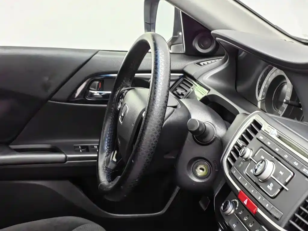 Honda Accord — миниатюра 22