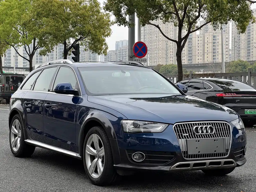 Audi A4 (Import) 2015