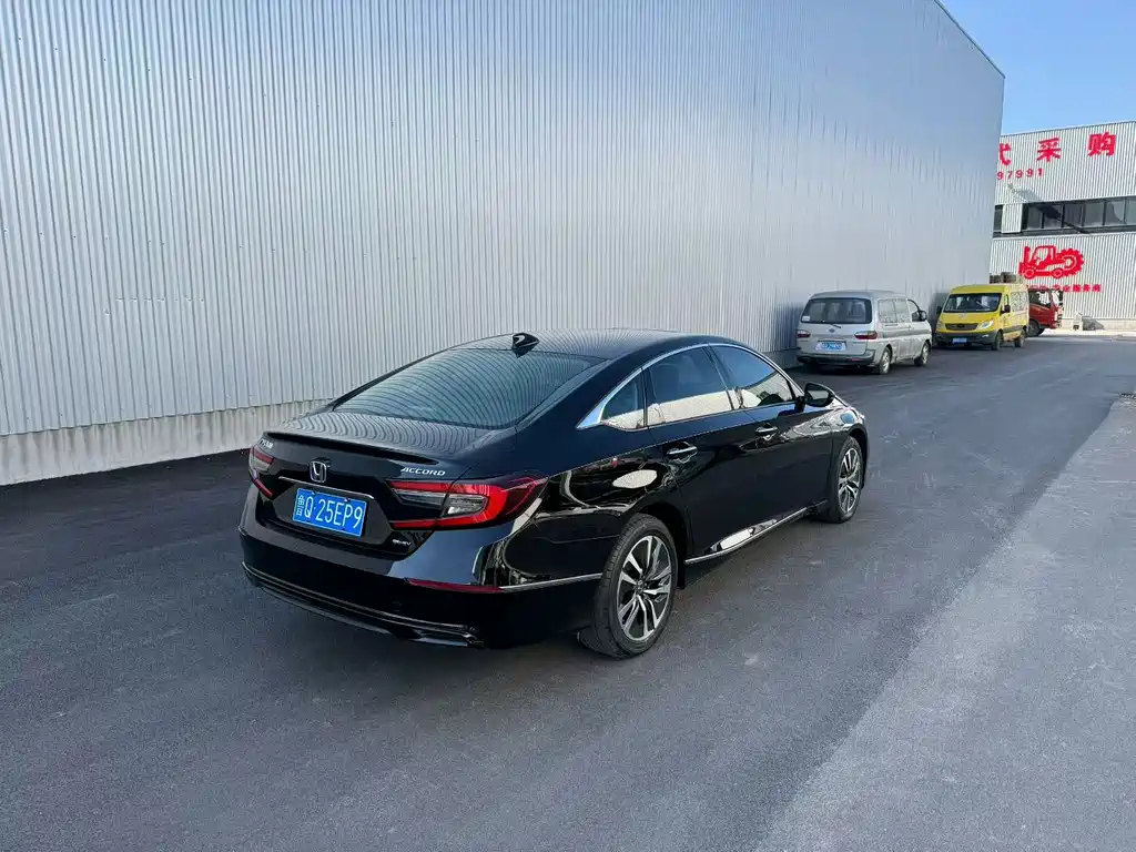 Honda Accord — миниатюра 7