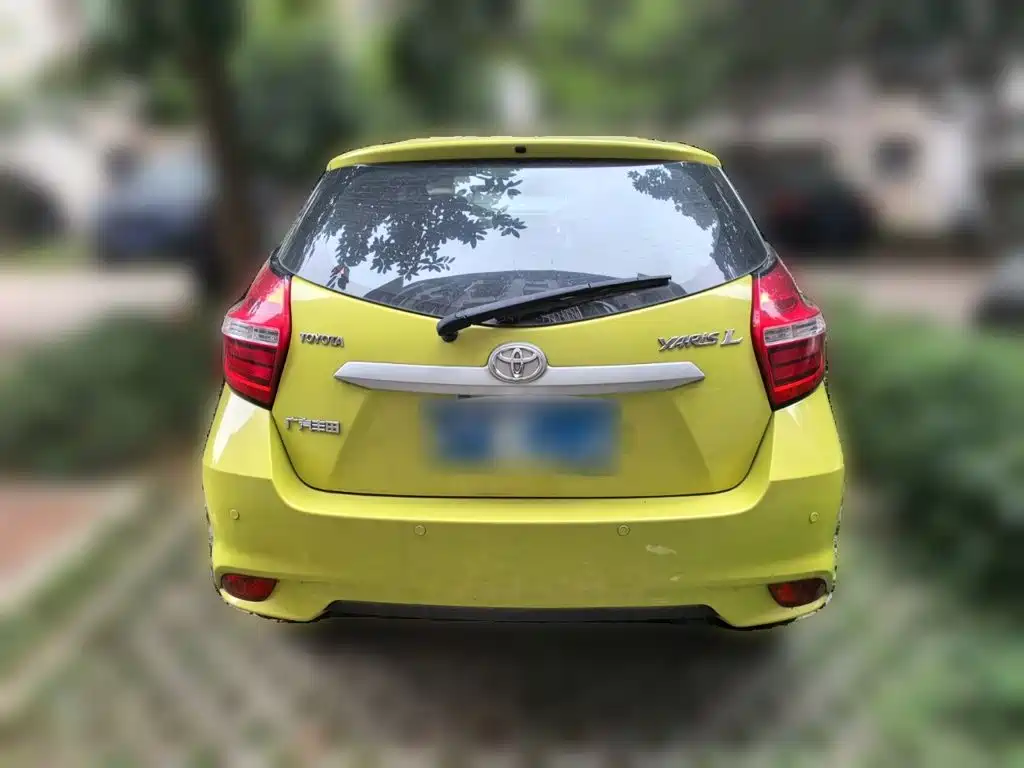 Toyota Yaris L — миниатюра 5