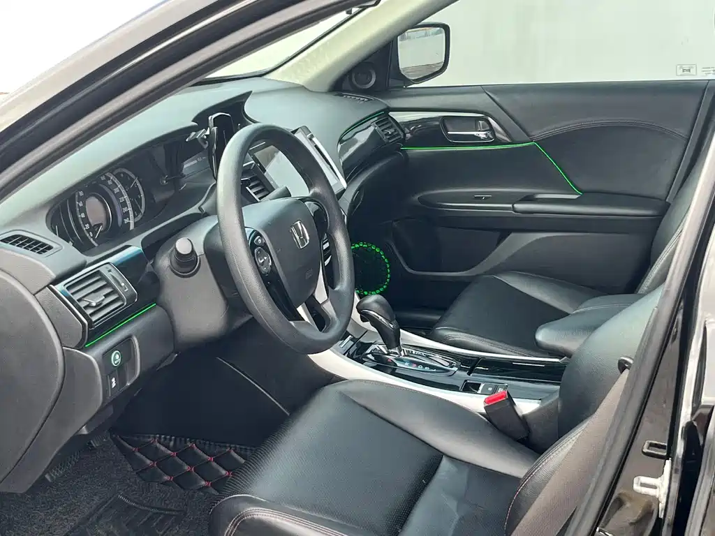 Honda Accord — миниатюра 4