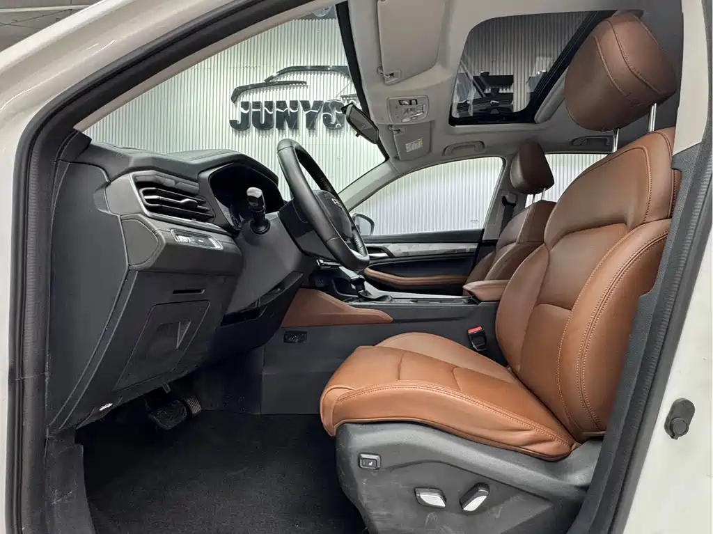 Geely Vision X6 — миниатюра 9