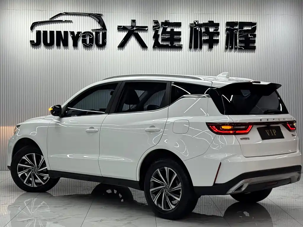 Geely Vision X6 — миниатюра 6