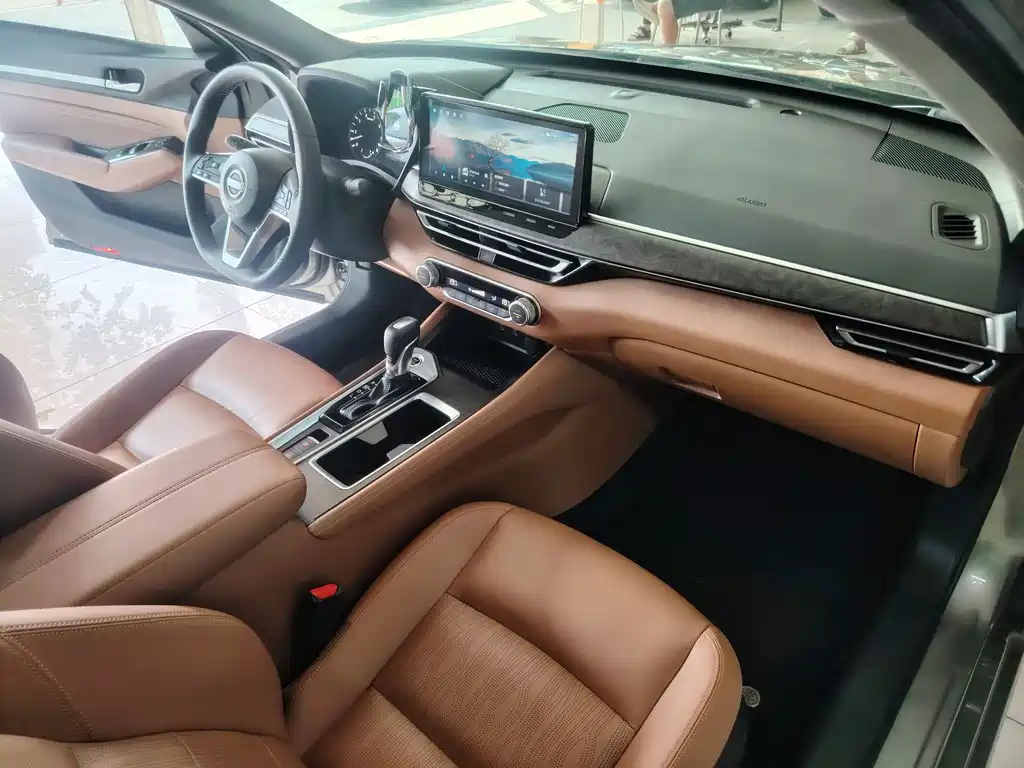 Nissan Teana — миниатюра 13