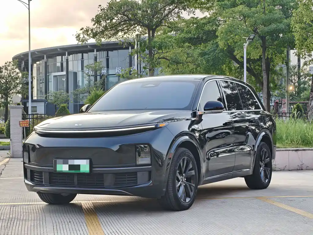 Li Auto Li L8 2023