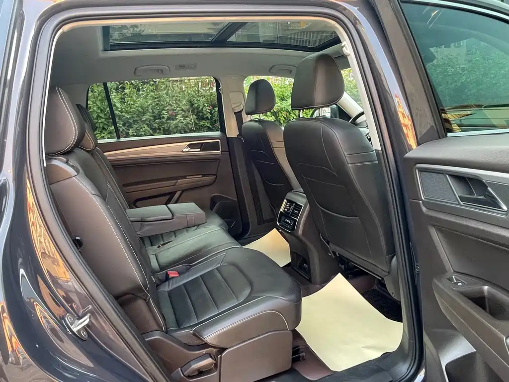 Volkswagen Teramont — миниатюра 12