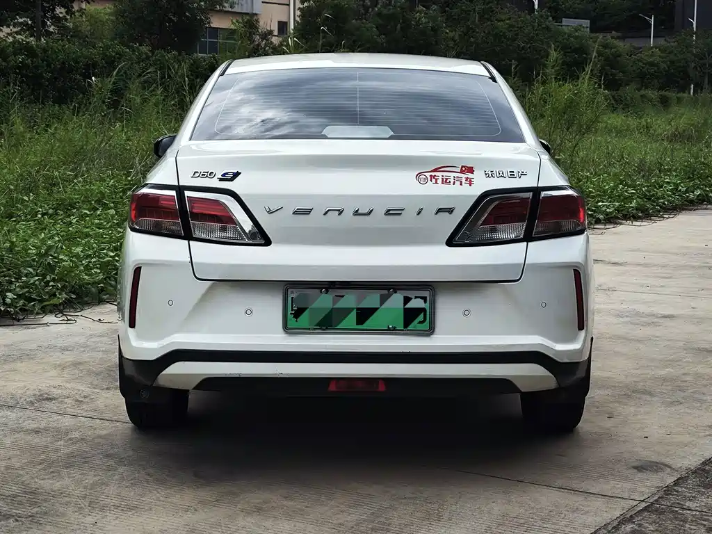 Venucia D60 EV — миниатюра 4