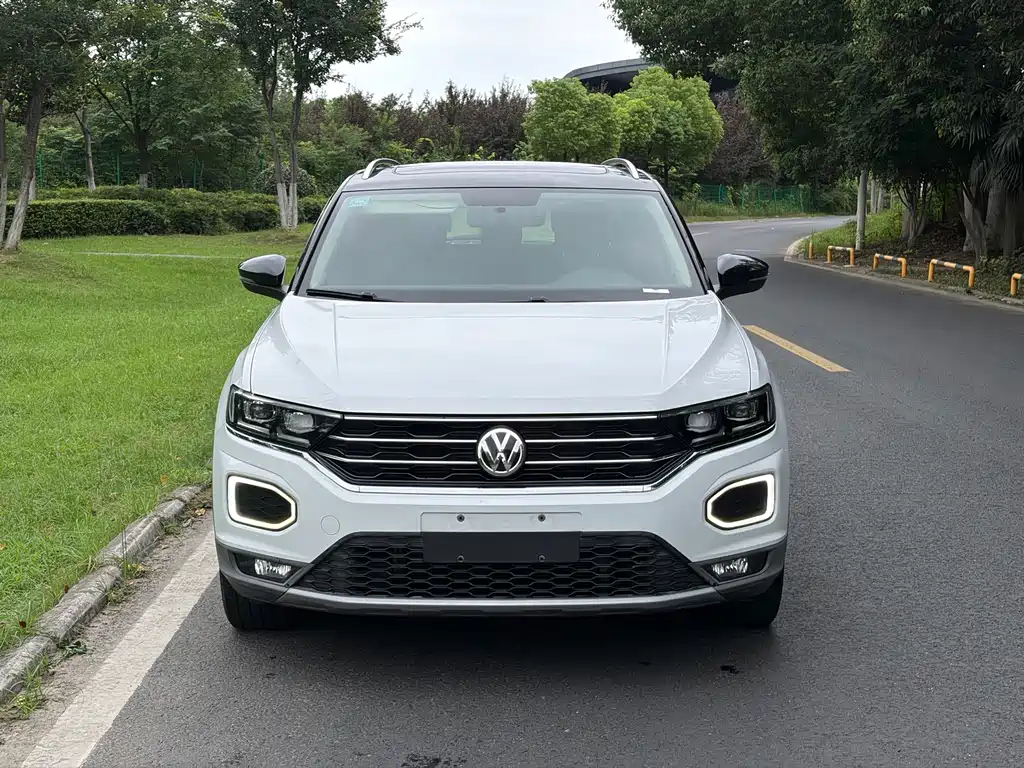 Volkswagen T-Roc — миниатюра 2