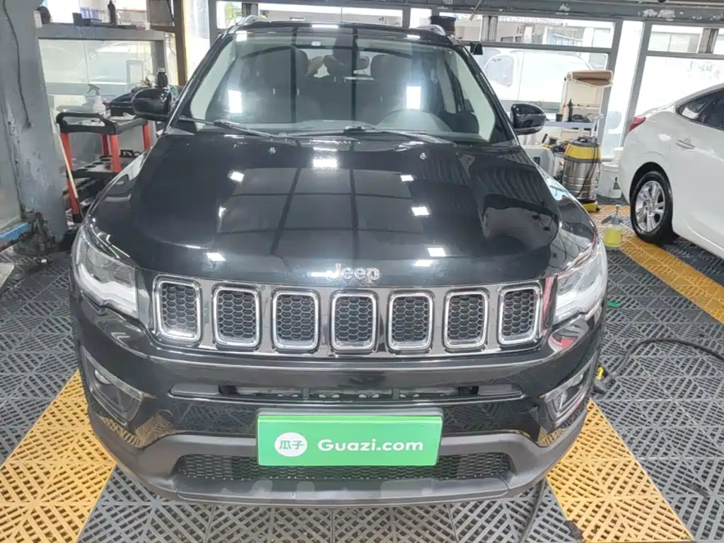 Jeep Compass — миниатюра 3