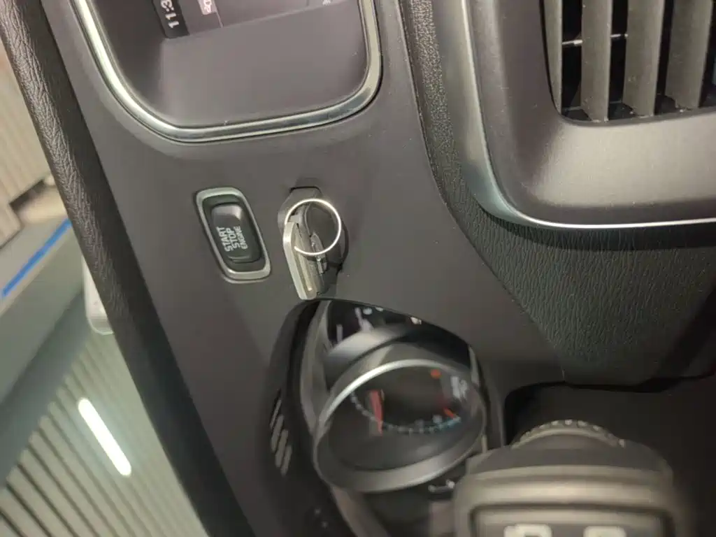 Volvo V40 — миниатюра 9