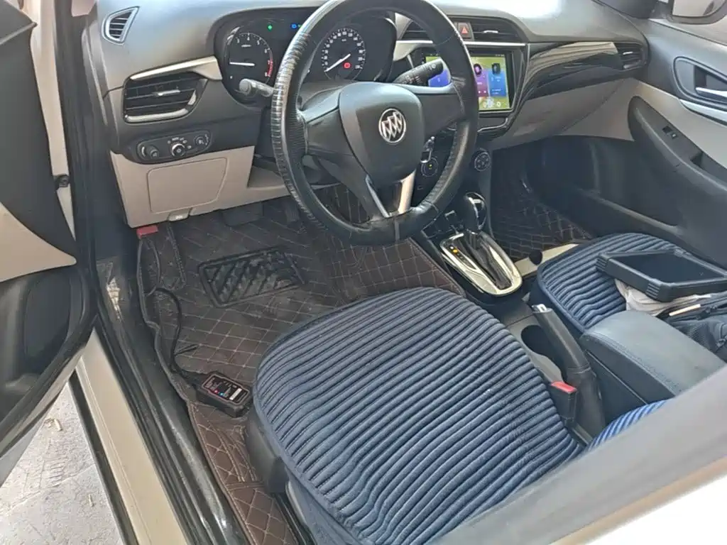 Buick Excelle — миниатюра 10