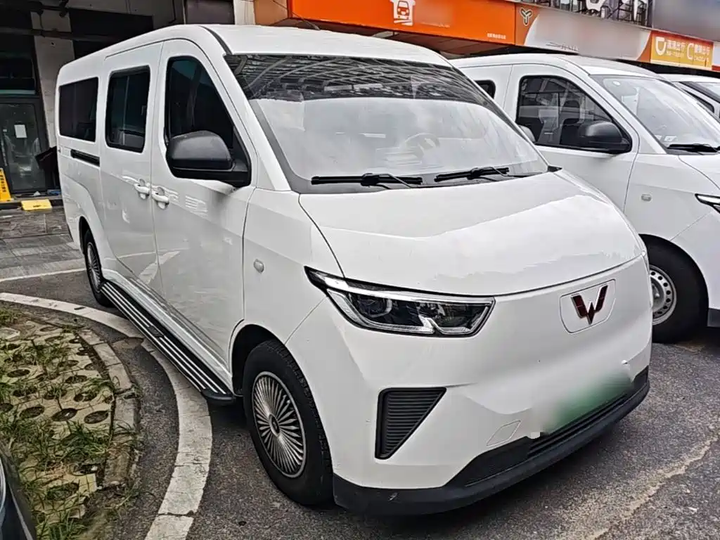 Wuling Yangguang — миниатюра 4