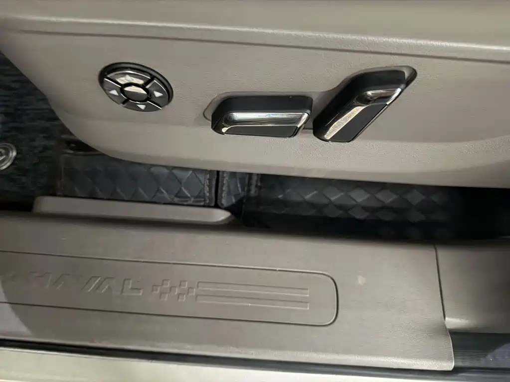 Haval Big Dog PLUS New Energy — миниатюра 9