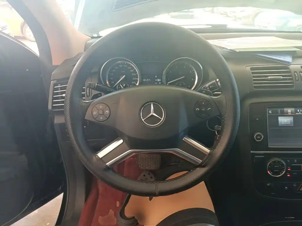 Mercedes-Benz R-Class — миниатюра 11