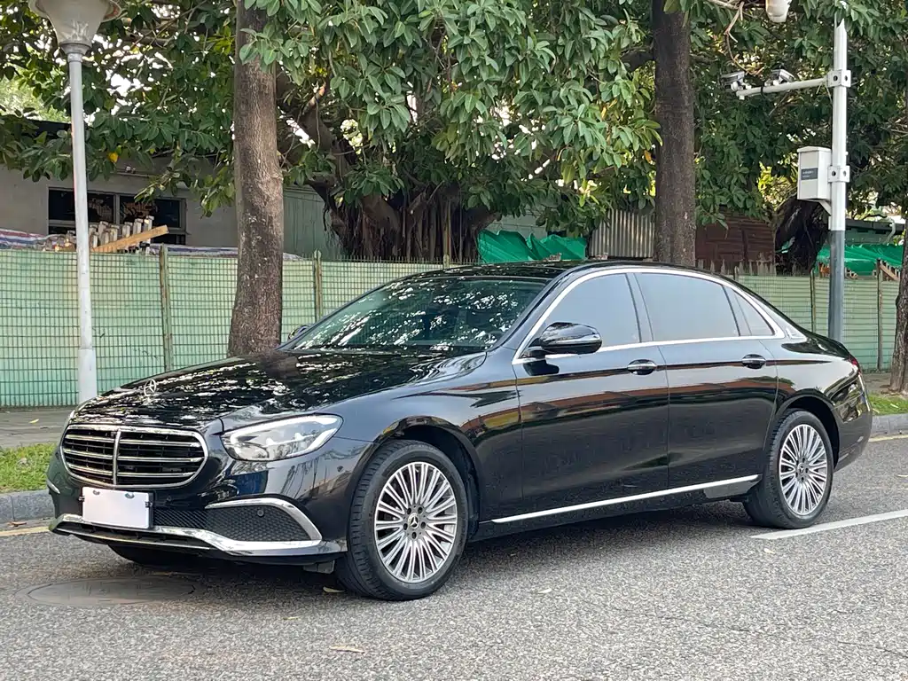 Mercedes-Benz E-Class 2023