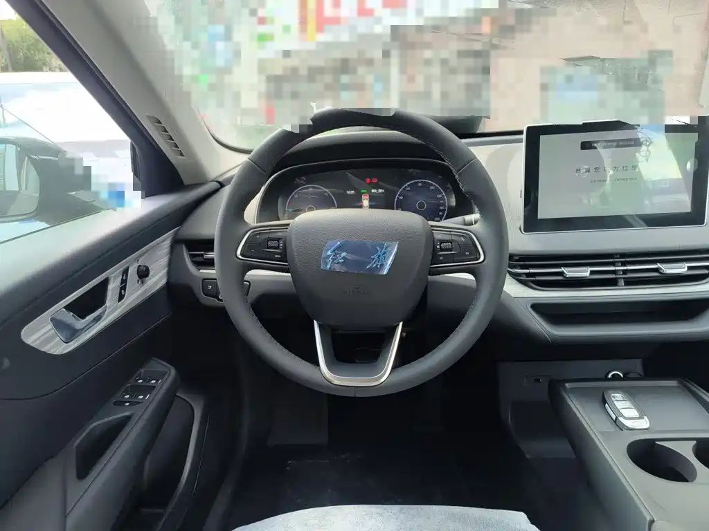 Hongqi Hongqi E-QM5 — миниатюра 6