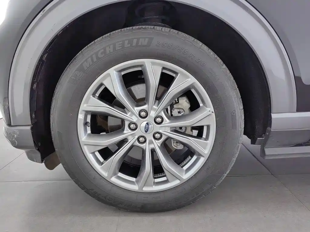Ford Explorer — миниатюра 17