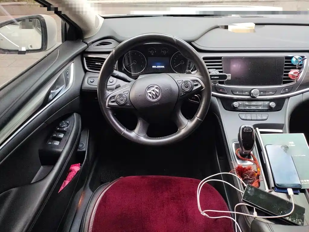 Buick LaCrosse — миниатюра 11