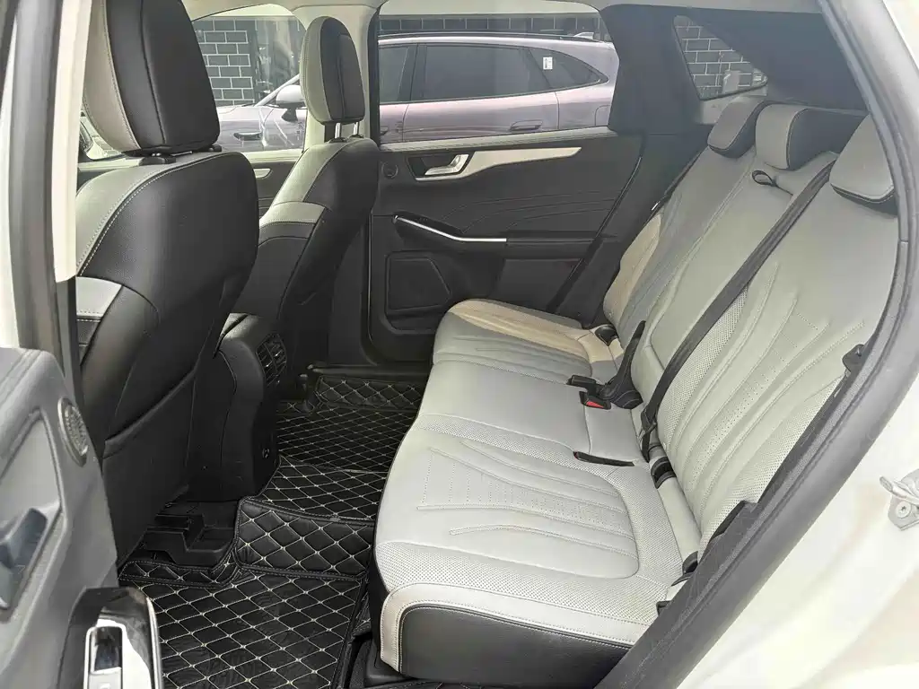 Ford Escape — миниатюра 14