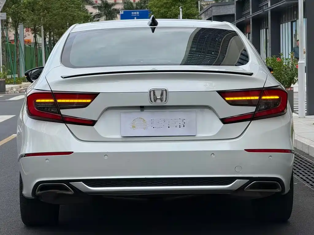 Honda Accord — миниатюра 4