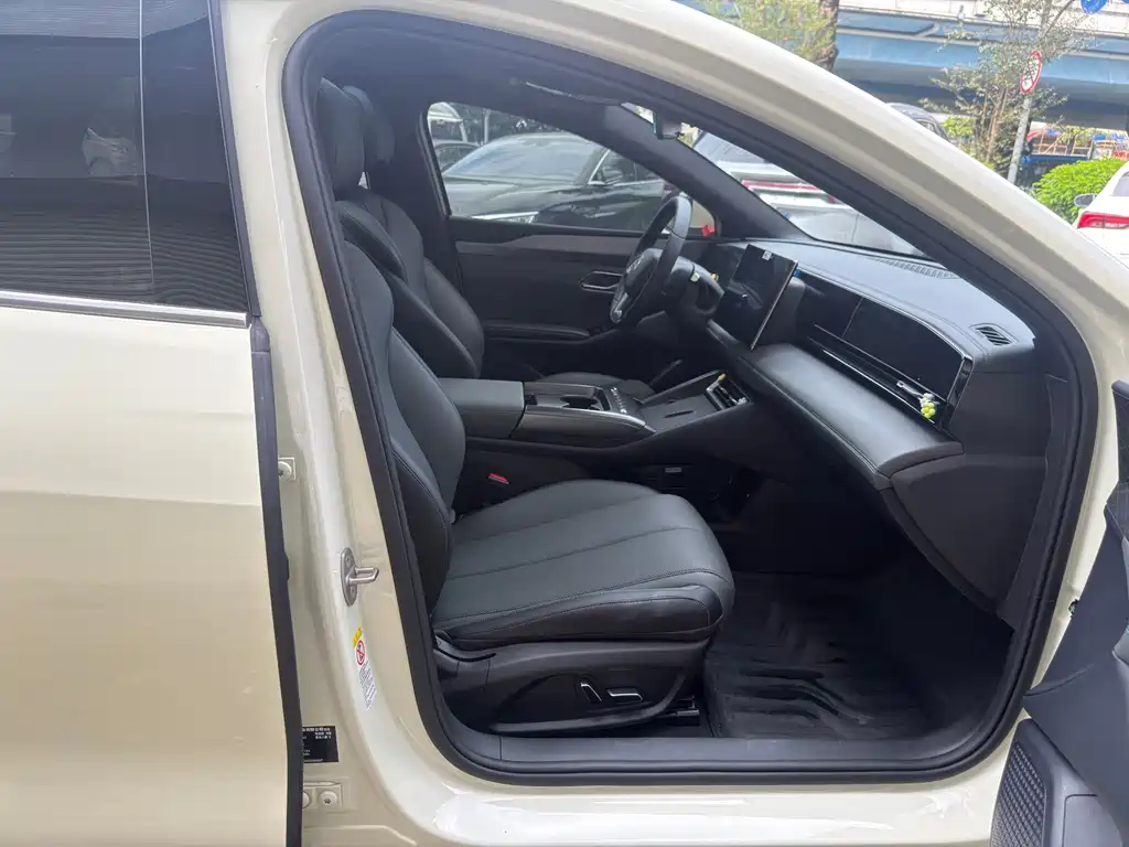 BYD Qin L — миниатюра 8