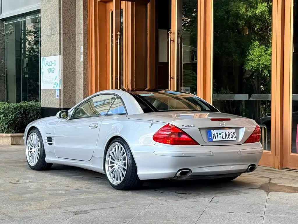 Mercedes-Benz SL-Class — миниатюра 7