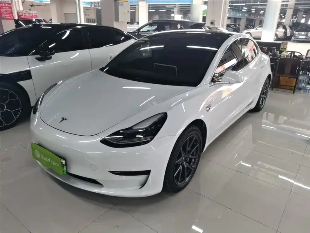 Tesla Model 3 2020