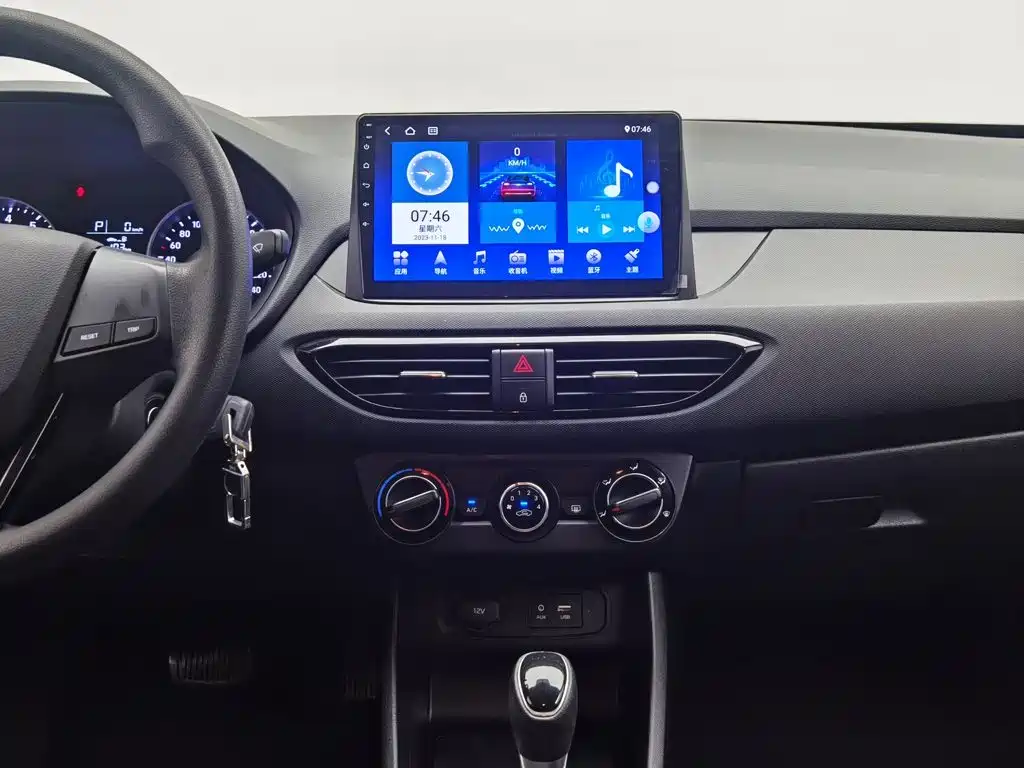 Hyundai Elantra — миниатюра 12