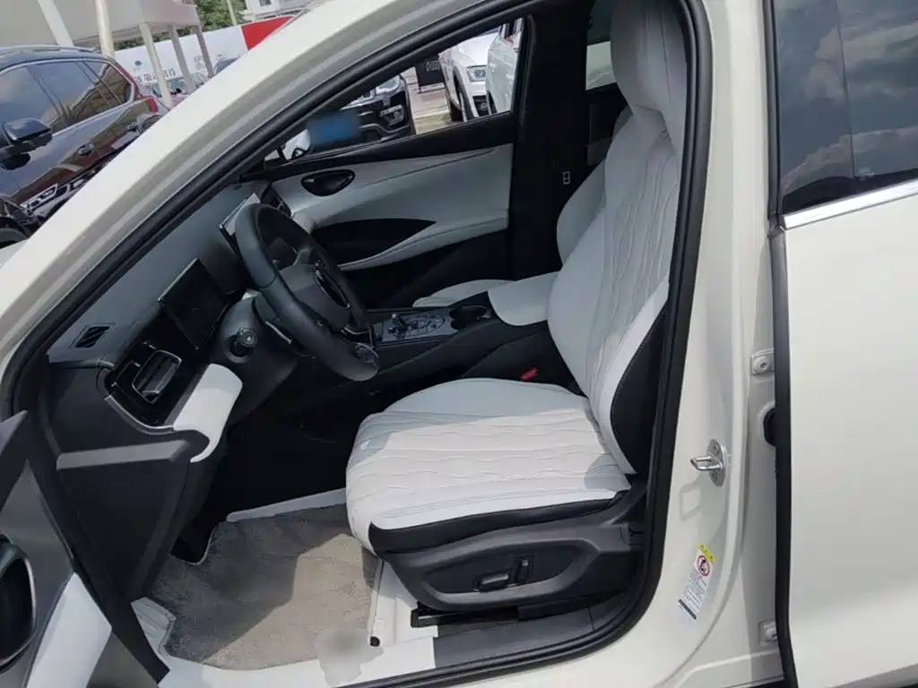 BYD Seal 06 — миниатюра 15