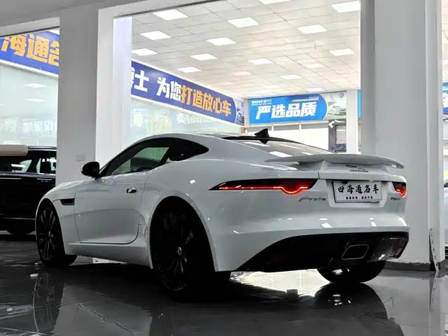 Jaguar F-TYPE — миниатюра 4