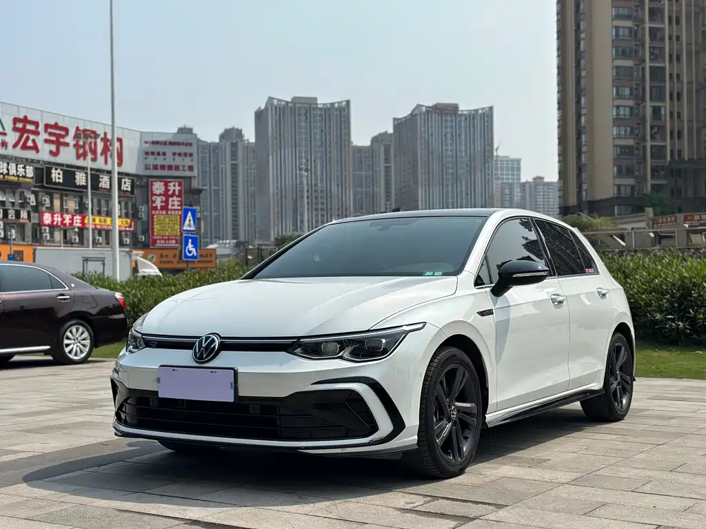 Volkswagen Golf 2023