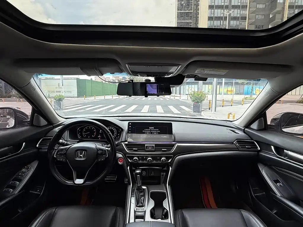 Honda Accord — миниатюра 10