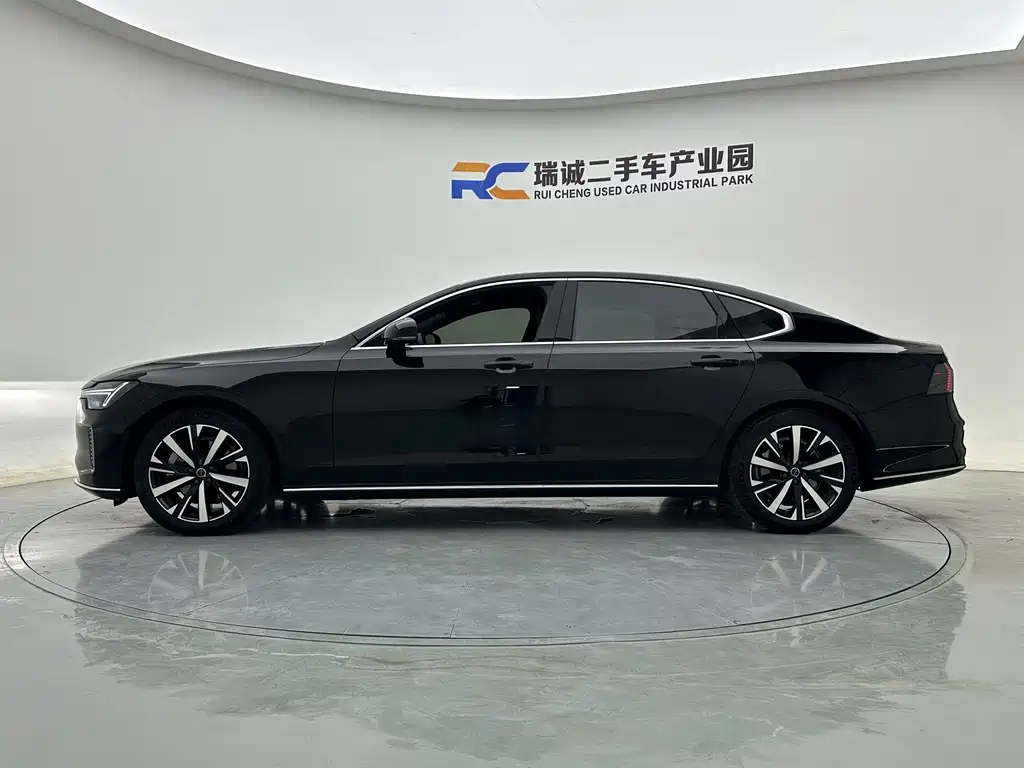 Volvo S90 — миниатюра 4