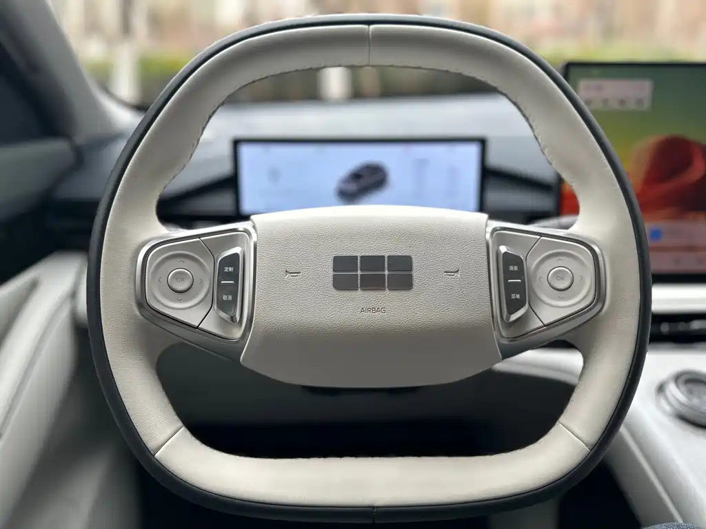 GEELY GALAXY GALAXY E5