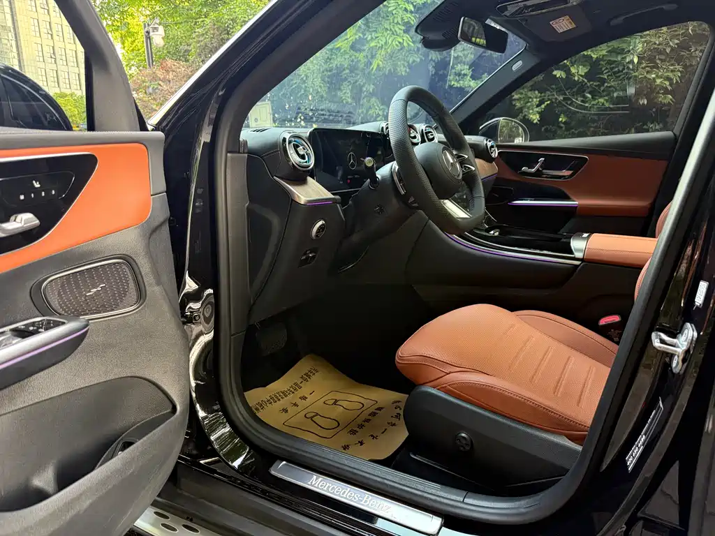 Mercedes-Benz GLC 2025 GLC 300 L 4MATIC 5 мест