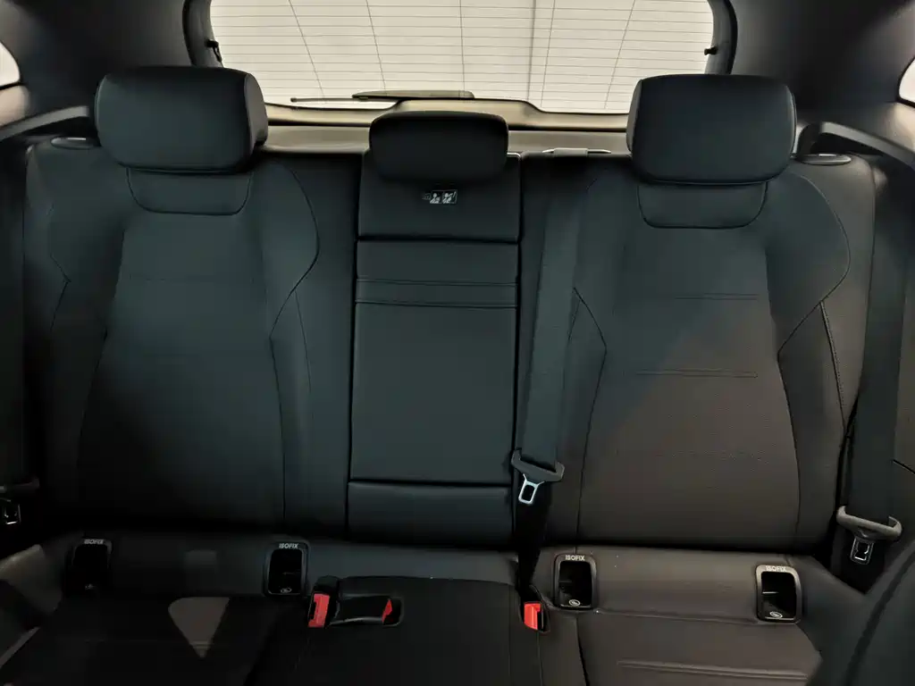 Mercedes-Benz EQA — миниатюра 10