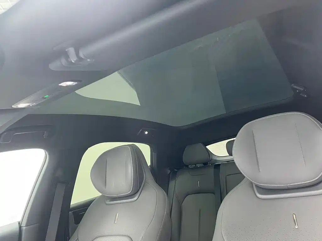 Lynk & Co Z20 — миниатюра 10