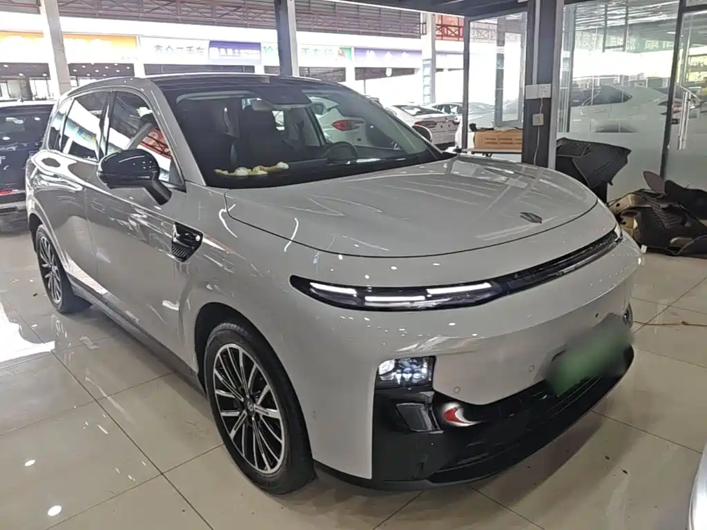 Leapmotor Leapmotor B10 — миниатюра 4