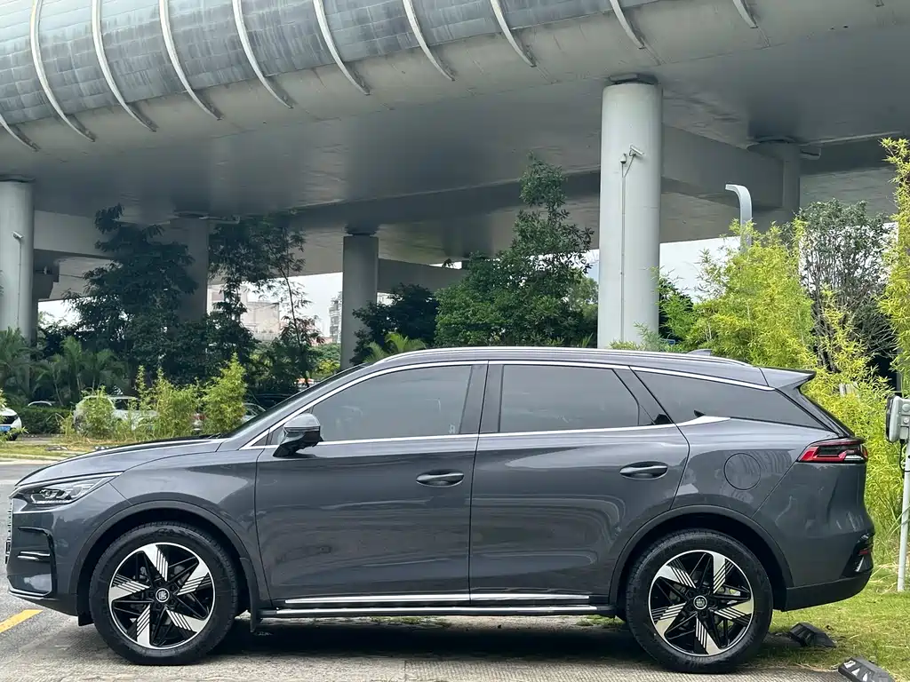 BYD Tang 2023 DM-i Champion 112KM