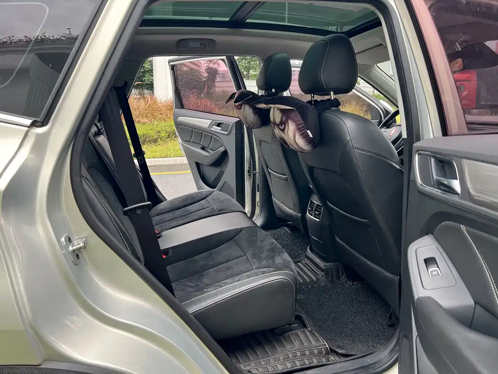 Roewe RX5 New Energy — миниатюра 11