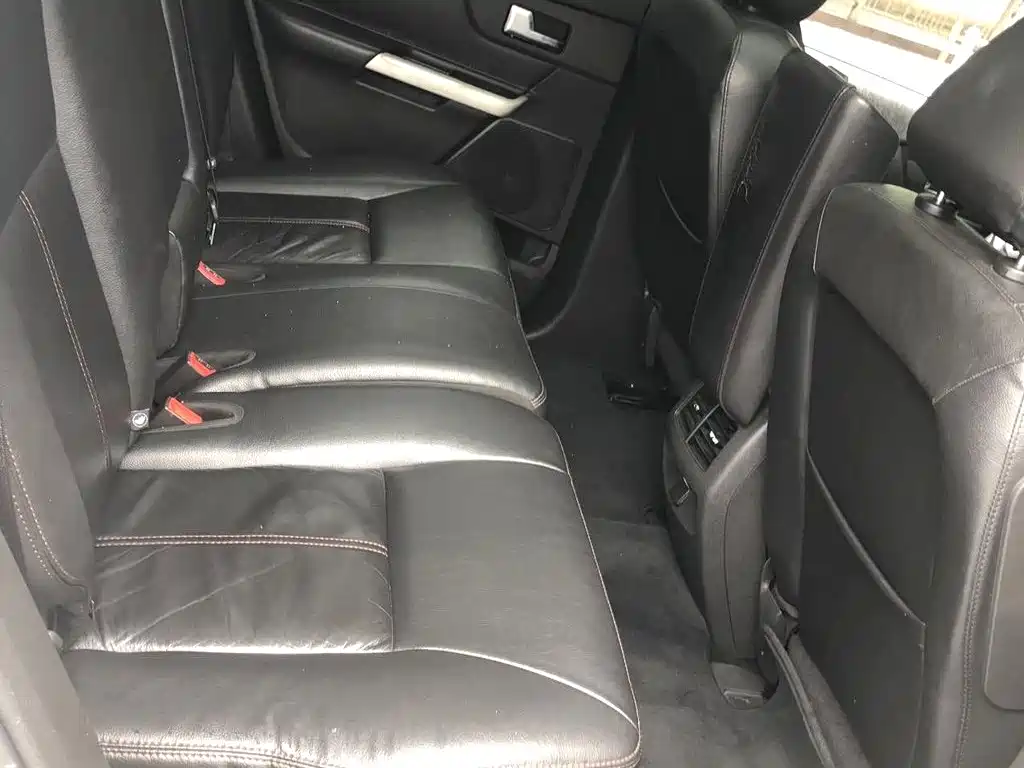 Ford Edge (Import) — миниатюра 7