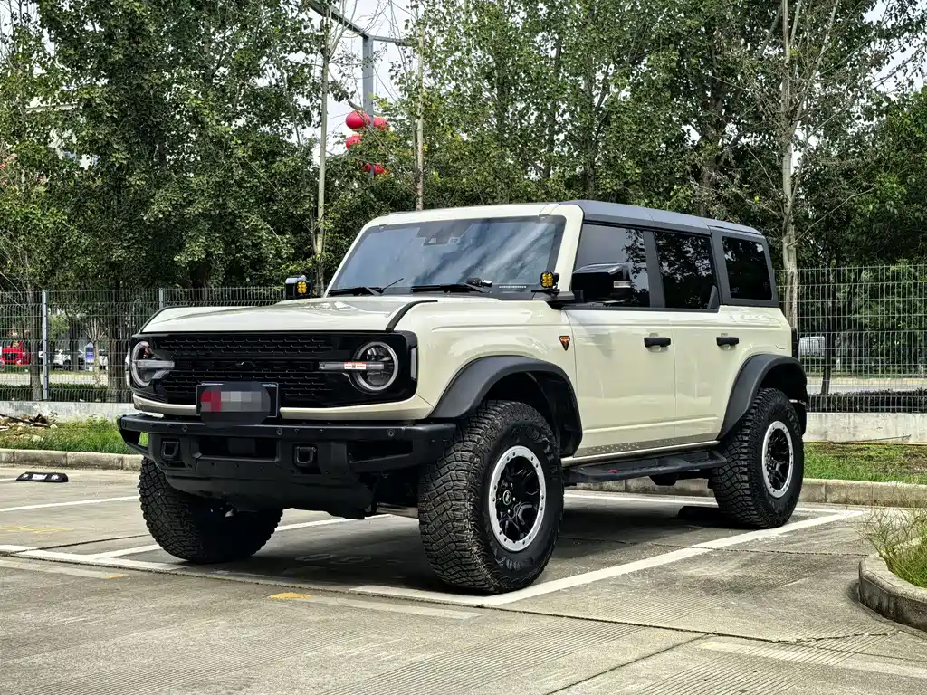 Ford Bronco 2024