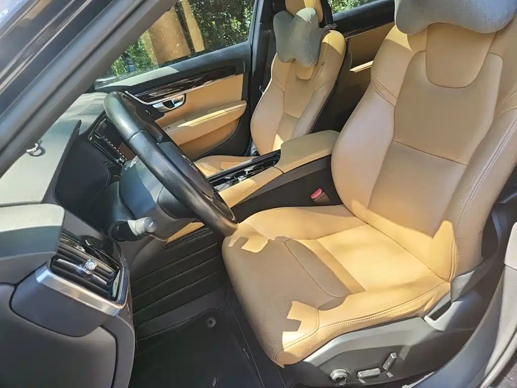 Volvo S90 — миниатюра 8