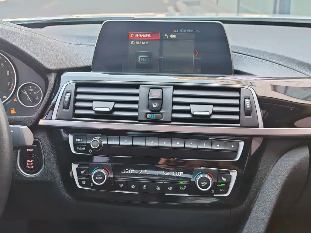 BMW 3 Series — миниатюра 19