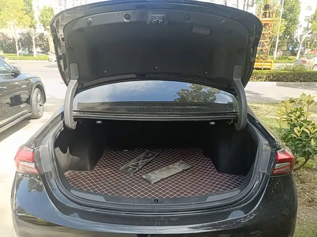 Buick LaCrosse — миниатюра 19