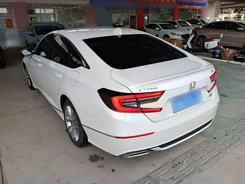 Honda Accord 2022 260TURBO Luxury